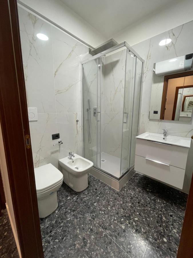 Due Passi Dal Mare Hotel ซาโวนา ภายนอก รูปภาพ