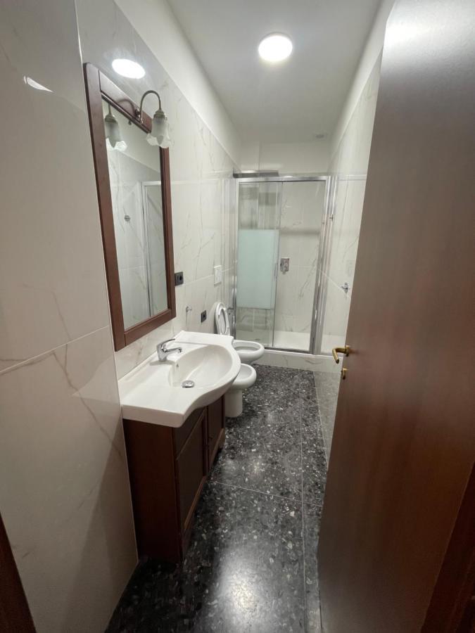 Due Passi Dal Mare Hotel ซาโวนา ภายนอก รูปภาพ